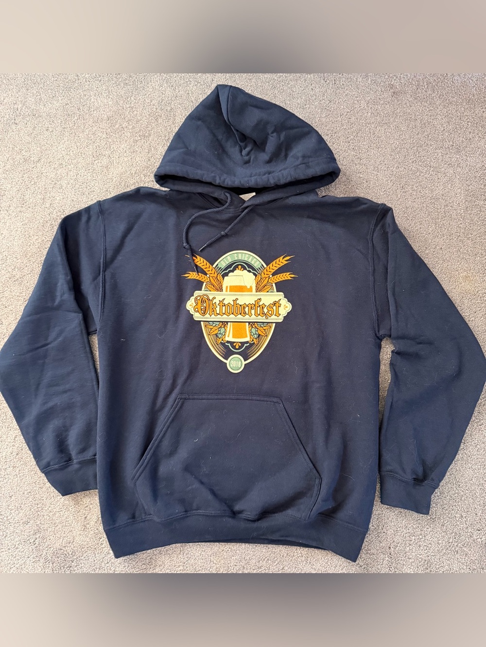 Old Chicago Oktoberfest 2018 Hoodie Mens Size Medium